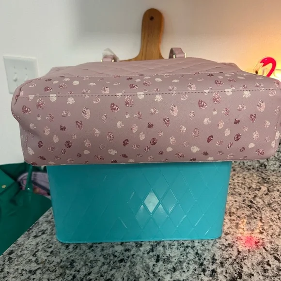 Betsey Johnson Pink Quilted Tote with Floral Accents  BRAND NEW WITH TAGS - Picture 6 of 6